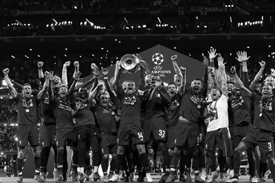 尤文主场战卡利亚里大名单，伊尔迪兹领衔，加蒂回归