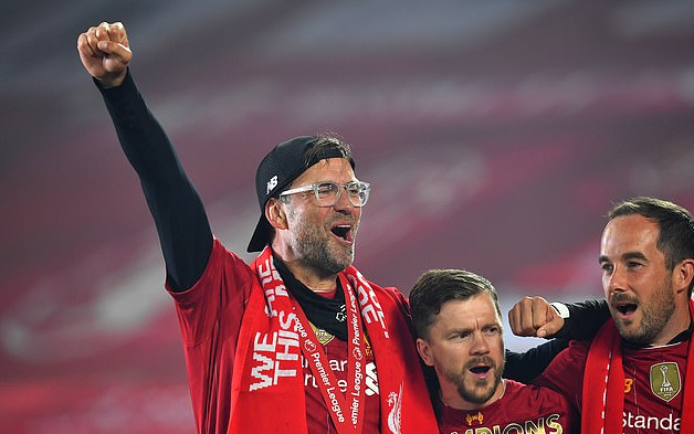 出战4场完成3场零封+两度扑点，迈尼昂当选米兰11月最佳球员