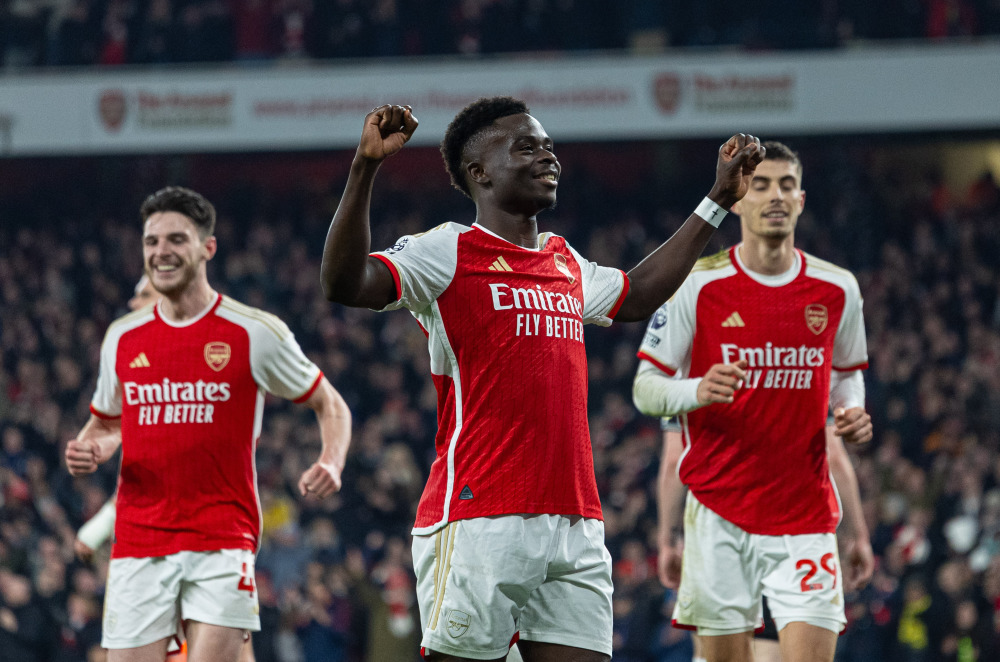 曼联防线稳固零封曼城德比胜利