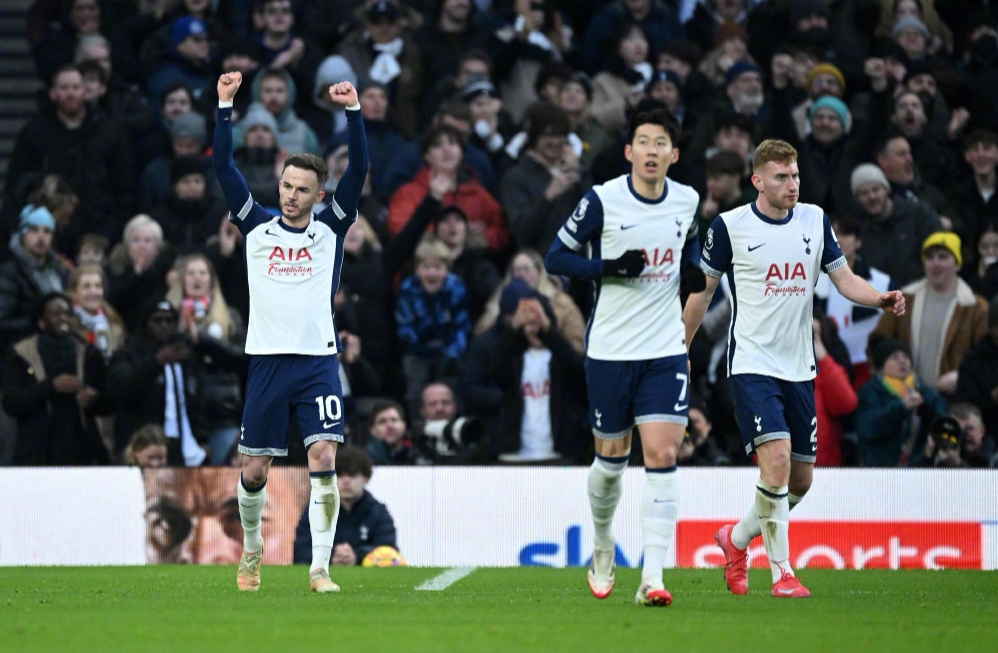 记者：多特仍在推进桑乔的转会，相关谈判正在进行中