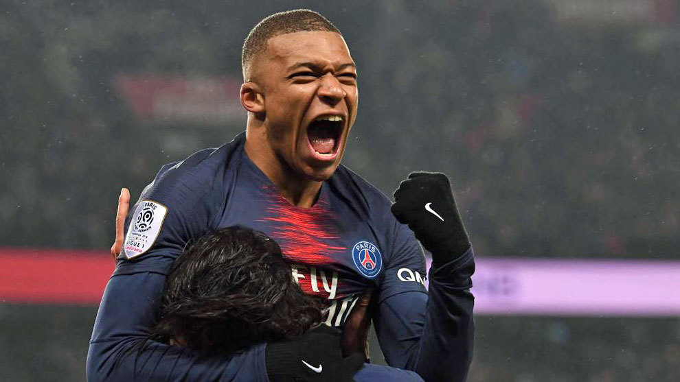 阿德里亚诺：感谢球迷还称我为皇帝；伊布是我合作过最强队友